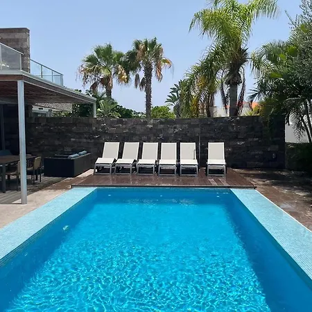 Exclusive In Bahia Del Duque * 아데제