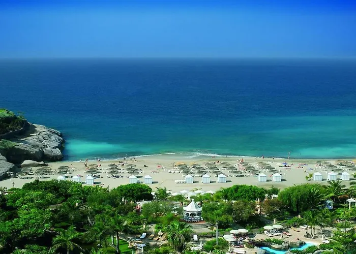 Exclusive In Bahia Del Duque 阿德耶